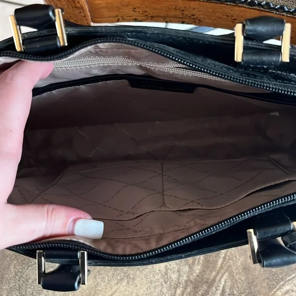 Michael Kors bag - Picture 8 of 12